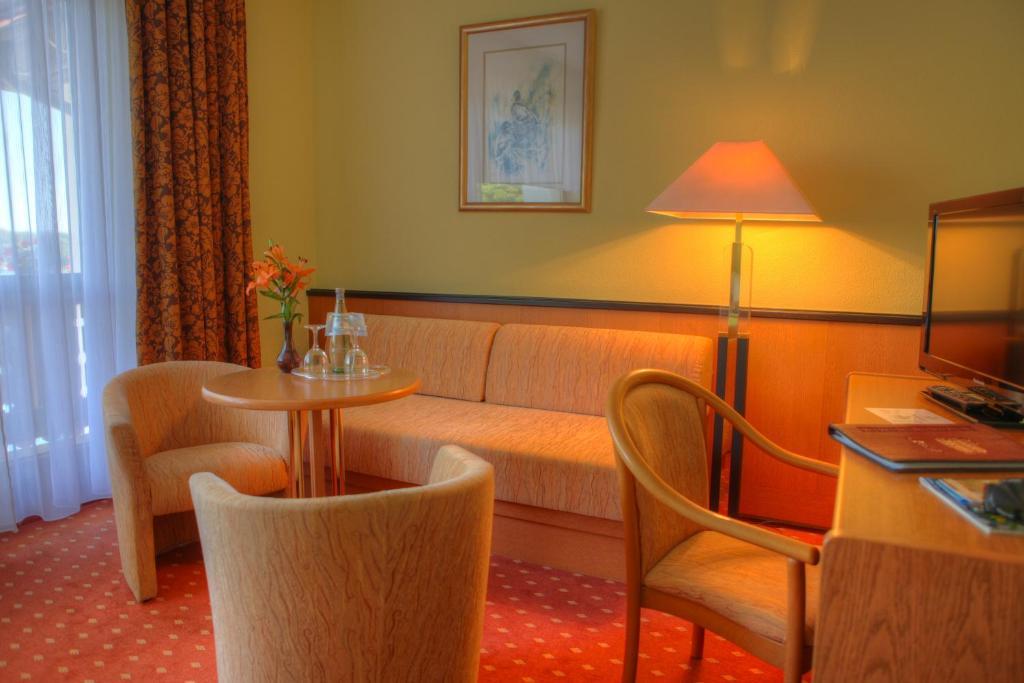Hotel "Seelust" Garni Röbel Habitación foto